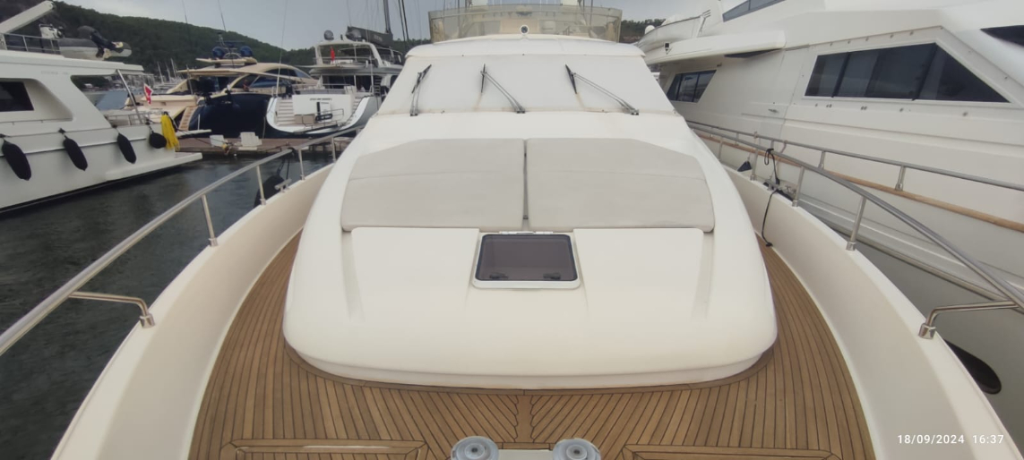 2005 FERRETTI 731